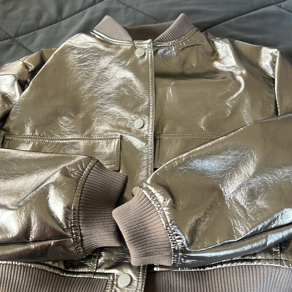 💫Metallic varsity Jacket✨ - Picture 7 of 8